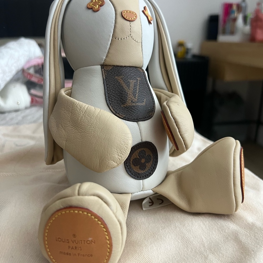 Louis Vuitton Dou dou bunny rare - Picture 2 of 8
